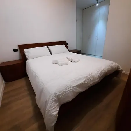 Torrefranca Apartment *